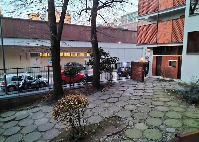 Happydays Sant'ambrogio/tortona Apartment *